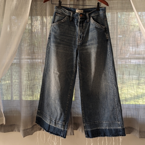 Madewell Wide-Leg Crop Jeans - Picture 3 of 11